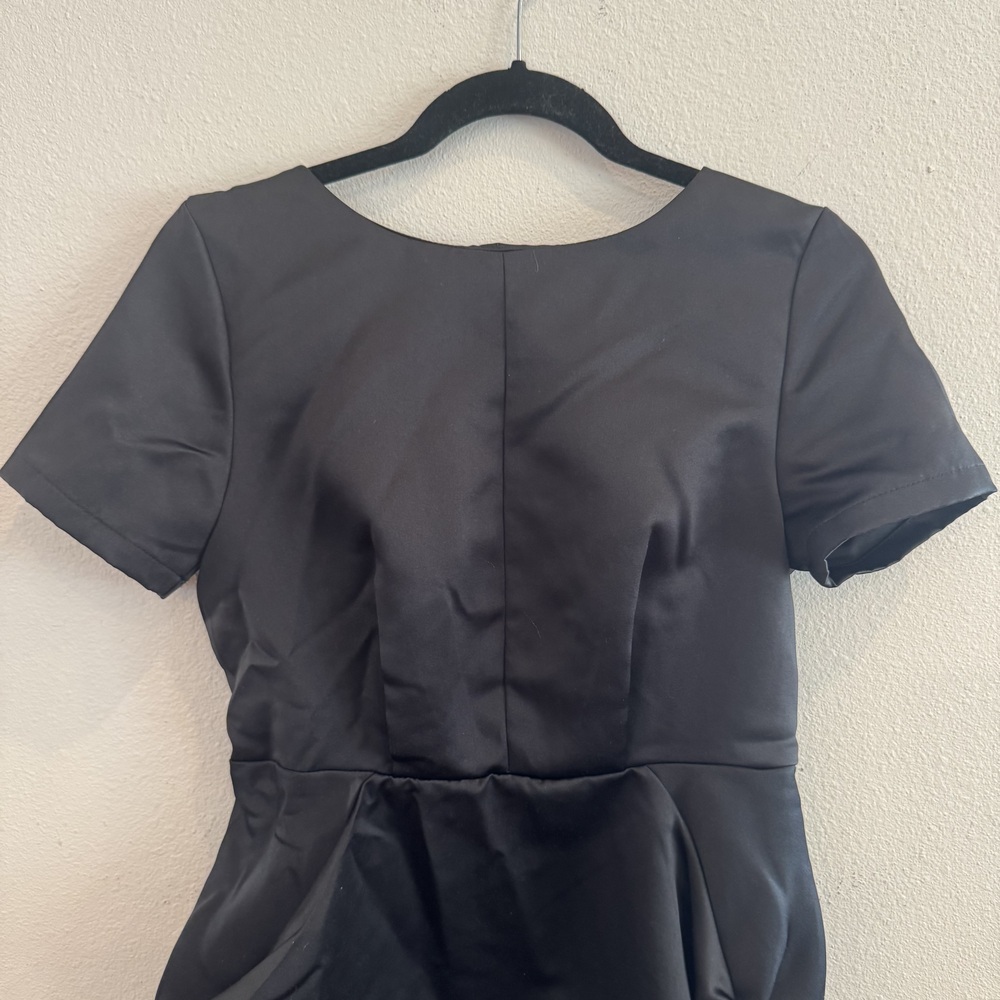Glamorous Black Short Sleeve Dress Size S - Picture 2 of 5